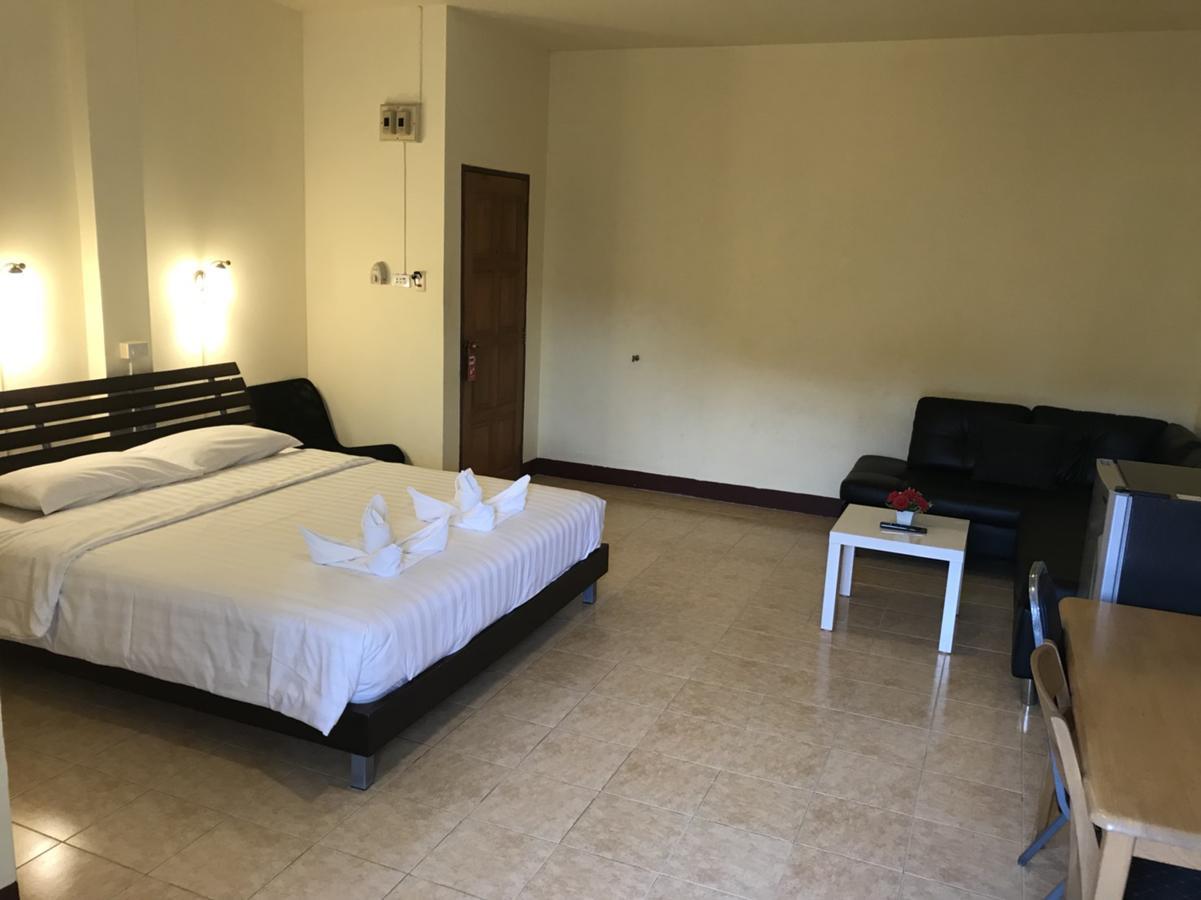 Ferb Guest House Patong Zewnętrze zdjęcie